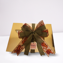 Load image into Gallery viewer, Gratitude Gift Box  (Medium)
